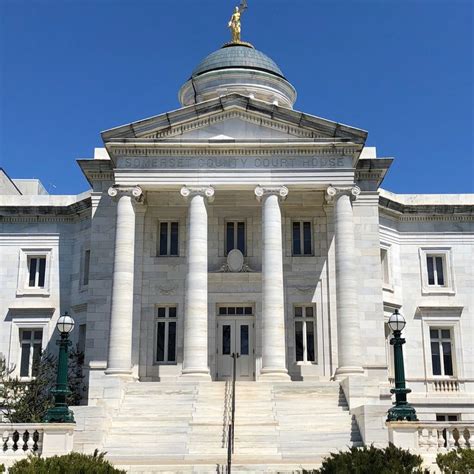 Entryway Somerset County Courthouse in Somerville, New Jersey. Paul Chandler April 2018 ...