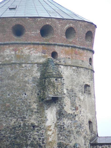 Medieval Toilets in Castles ~ Vintage Everyday