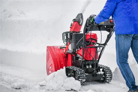 Snow Removal Mistakes: Tips for Shoveling and Snowblowers