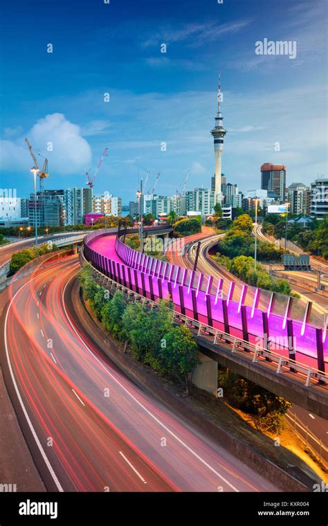 Auckland skyline hi-res stock photography and images - Alamy