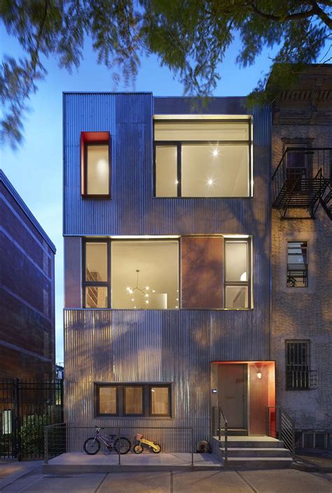 South Slope Townhouse | Townhouse exterior, Contemporary townhouse, Facade house