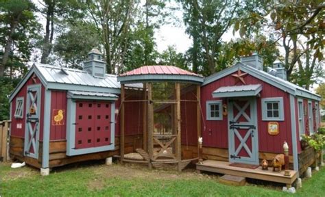 12 Inspiring Urban Chicken Coop Designs | Home Design, Garden ...