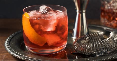 17 Best Rye Whiskey Cocktails and Drinks - Insanely Good