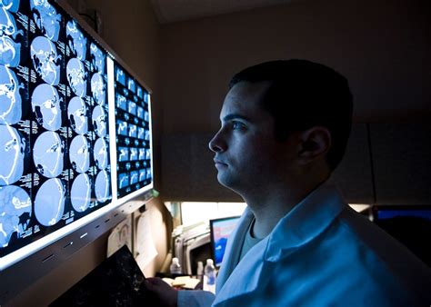 Light therapy improves cognitive function after traumatic brain injury - Research Outreach