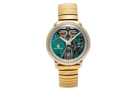 Bulova Accutron Spaceview – Analog:Shift