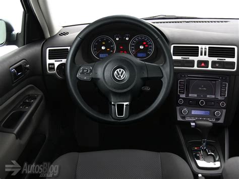 VOLKSWAGEN BORA - volkswagen-bora_interior_6.jpg