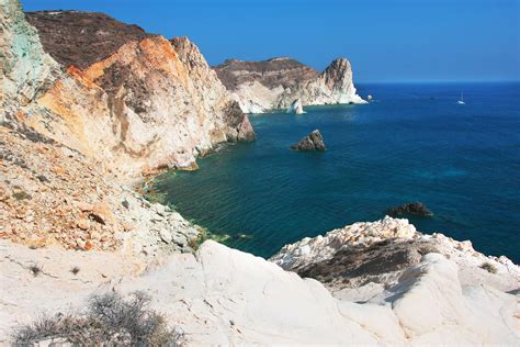 White Beach in Santorini, Greece | SantoriniBestTours.com