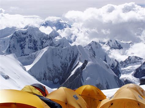 Guided ascent of Cho Oyu, from Lhassa to Tingri and base camp.