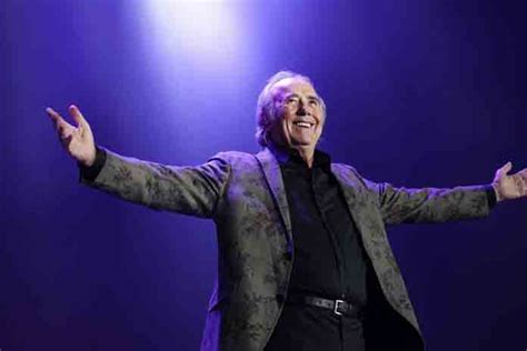 Barcelona: Serrat último concierto, luchó contra el franquismo, espiado ...