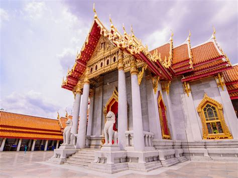 Wat Benchamabophit (The Marble Temple) | TakeMeTour