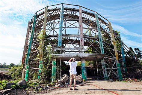 Lincoln Park’s Comet roller coaster demolished today in Dartmouth ...