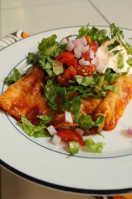 Life on Food: Pioneer Woman's Chicken Enchiladas