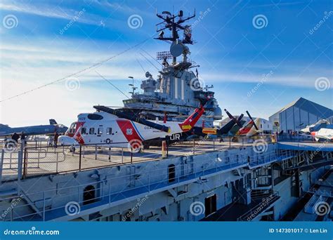 Coast Guard Helicopter on Aircraft Carrier Editorial Photography - Image of aircraft, assembly ...