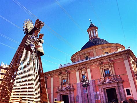 Plaza de la Virgen (Valencia - Spain) | Valencia spain, Valencia, Spain