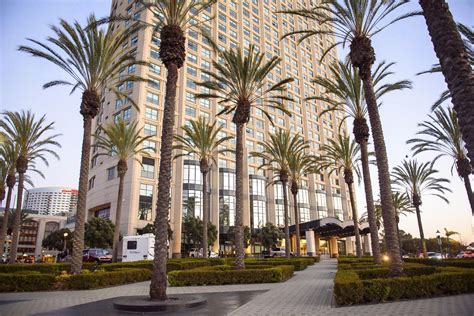 Manchester Grand Hyatt San Diego: Hotel Review - On The Road With Jen