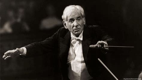 Leonard Bernstein conducting Haydn Symphony No. 88 using his face ...