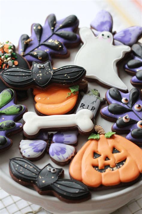 Chocolate Mint Cut Out Cookie Recipe & Halloween Royal Icing Cookies ...