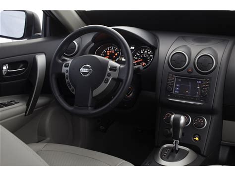 2013 Nissan Rogue: 25 Interior Photos | U.S. News