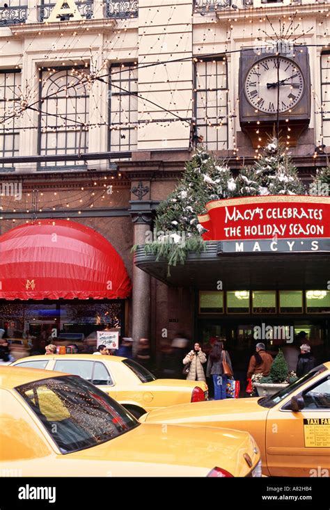 Macys at Christmas, New York City, USA Stock Photo - Alamy