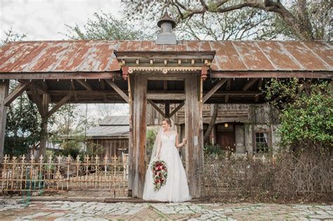 Gruene Bridal Session | Austin Wedding Photographer Jennifer Weems