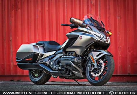 Routière - Essai Honda Goldwing Touring 2018 : plus de watts, moins de ...