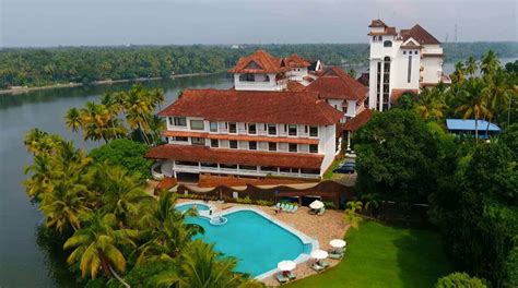 Ashtamudi Lake Resorts – Raviz Hotels & Resorts