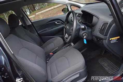 10 things to love/hate about the 2015 Kia Rio S Premium (video) | PerformanceDrive