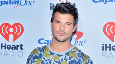 Taylor lautner now 2021 Book Review - ConnallGwen