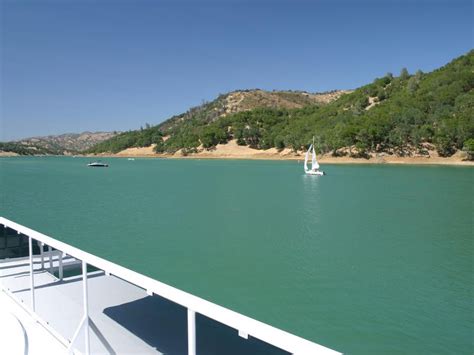 Lake Berryessa - Houseboat Photos | Pictures