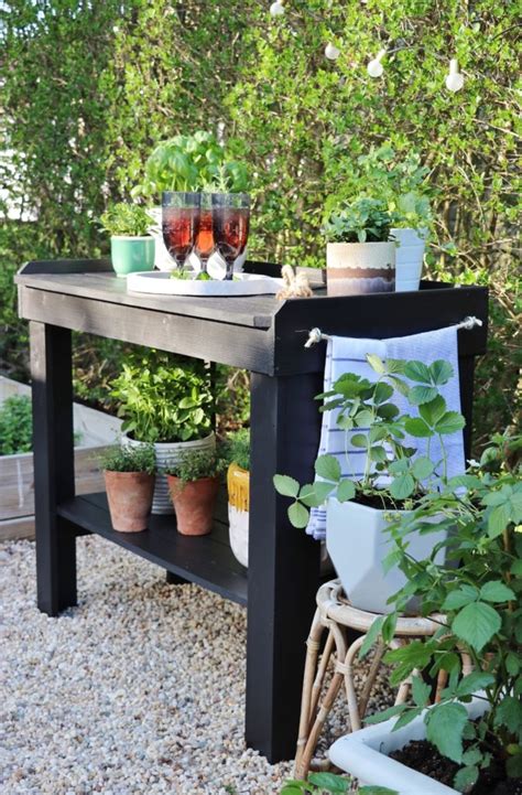 Outdoor Herb Bar: Give Your Summer Recipes A Little Something Extra | Herb garden planter ...