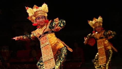 Beautiful of Indonesia: Tari Legong Bali (Legong Dance)