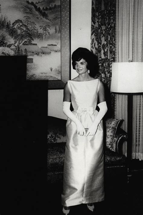 Iconic Jackie Kennedy Fashion Pictures - Style Photos of Jackie O