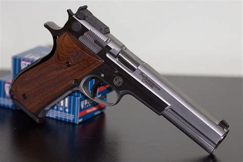 Pistola Smith & Wesson Mdo. 952 | Armas de Fuego