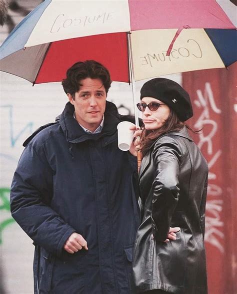 Hugh Grant and Julia Roberts on the set of Notting Hill. : r ...