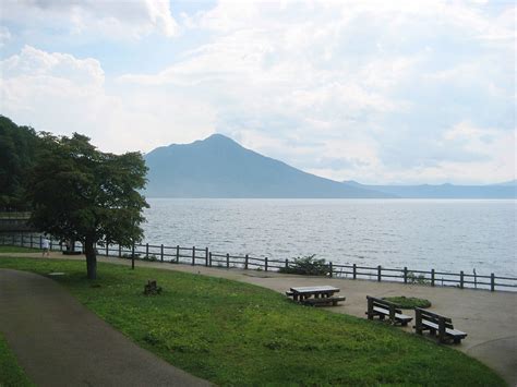 It is clean Lake Shikotsu surrounded by a virgin forest | The Association for Japanese History ...