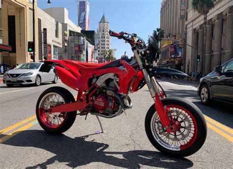 Street-Legal Sumo – 2013 Honda CRF450R – Bike-urious