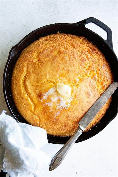 Southern Cornbread Recipe - Grandbaby Cakes