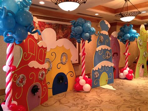 DreamARK Events Blog: The Cat In The Hat! Dr. Seuss Party decoration ideas.