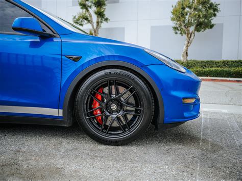 Tesla Model Y Luxury Wheel & Tire Set - UP x BBS Flugplatz Wheels - Unplugged Performance