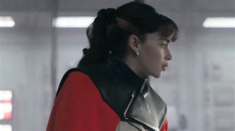 Star Wars: Solo's Emilia Clarke Wants More Qi'ra