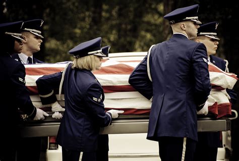 Airmen perform ceremony at honor guard graduation > Eglin Air Force ...