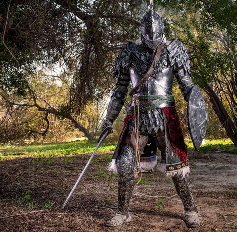 Elden Ring Cosplayer Recreates Raging Wolf Armor in Jaw-Dropping Detail