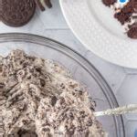 The Best Oreo Cookies and Cream Cake Filling Recipe - Restless Chipotle