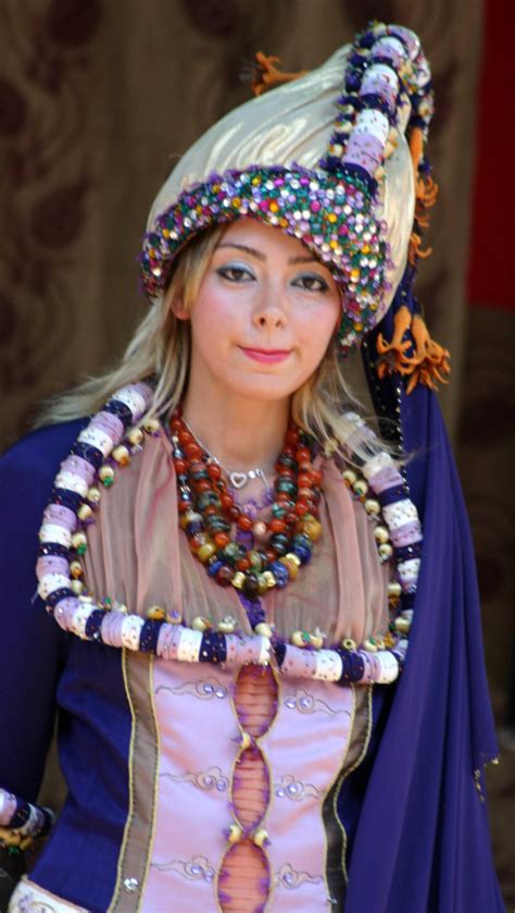 File:Turkish traditional fashion2.jpg - Wikimedia Commons