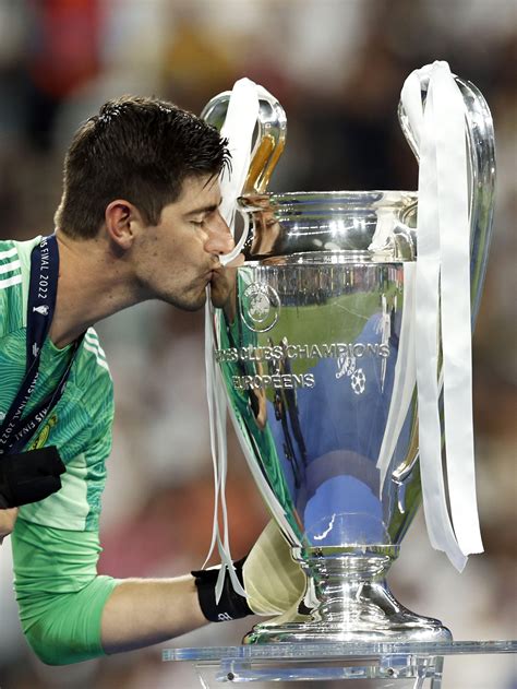 Thibaut Courtois made 59 saves during the 2021/22 Champions League ...