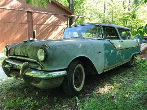 Rare Wagon: 1955 Pontiac Safari Star Chief