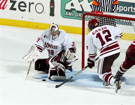 UMass hockey lets three-goal lead slip away in 5-4 loss to Boston ...