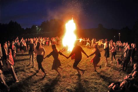 Summer solstice celebrations and traditions around the world | CNN