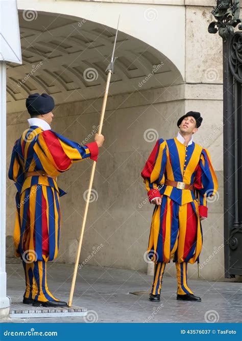 Swiss Guards in Vatican City, Rome, Italy Editorial Photography - Image of europe, military ...