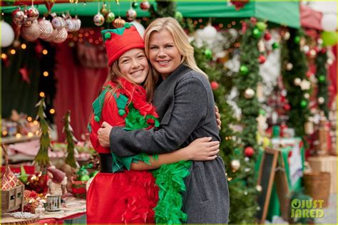 Luke Macfarlane & Alison Sweeney Get In The Christmas Spirit in ...